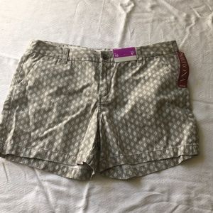 NWT Merona Gray White Shorts Size 10